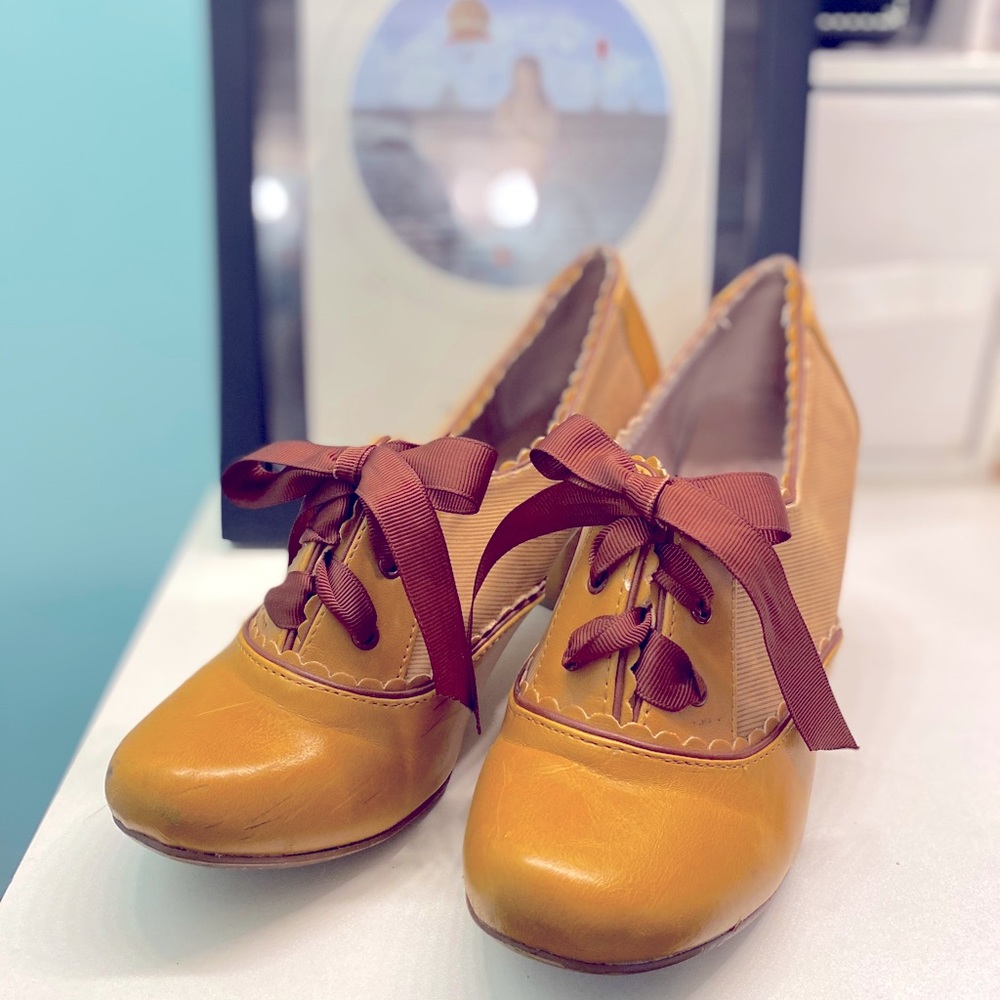 Ribbon laced Booties